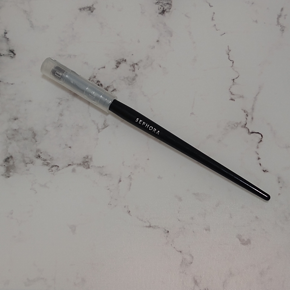 Sephora PRO Domed Crease Brush 16